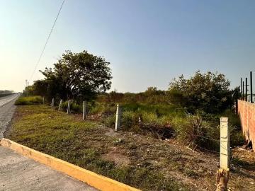 Terreno en Venta para Actividades Productivas en Colinas de Santa Fe, Veracruz