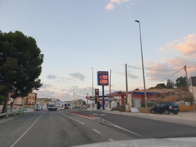 Terreno en venta Petrer