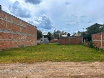 En VENTA | En colonia Frente al Hospital de Alta Especialidad | Ideal para departamentos