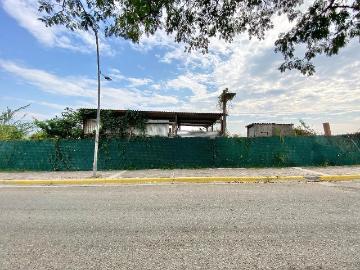 Terreno en VENTA sobre el Boulevard Paseo de las Fuentes atr?s del Marriott