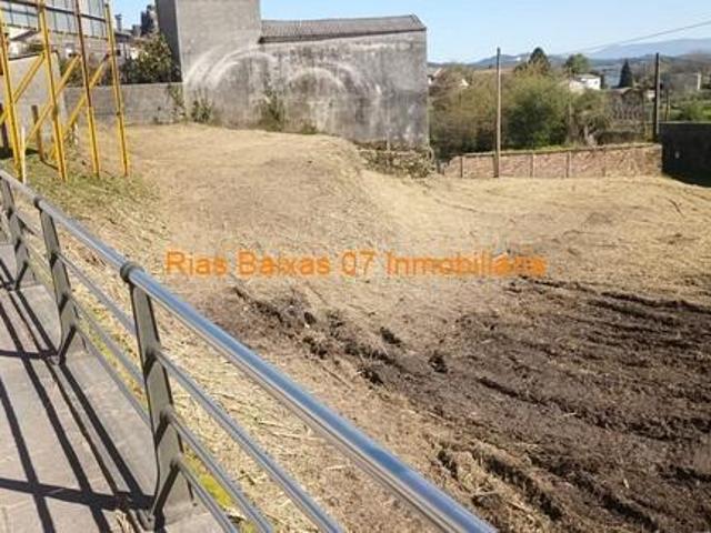 Terreno en venta Tui