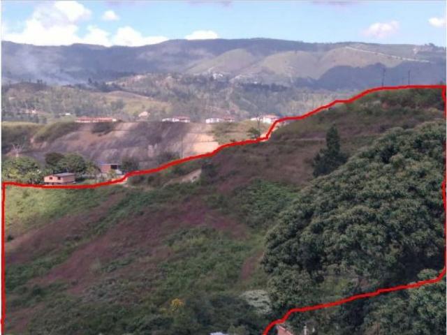 Terreno en venta 13.5 Hectáreas Los Teques