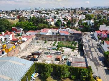 Terreno en venta 1,869 m2, Camino Real a Cholula, dentro de Privada, Puebla