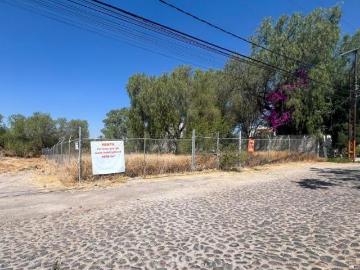 Terreno en venta de 1676 m2 en $4,650.00/m2 en Villas del Meson