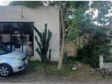 TERRENO EN XCANATUN CON CONSTRUCCIÓN