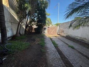 Terreno en zona residencial. Liniers