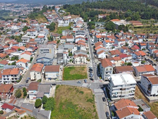 Terreno, Ermesinde