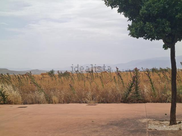Terreno, Escuzar