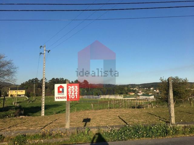 Terreno, Esqueiros Nevogilde Travassós