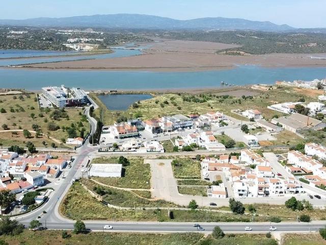 Terreno, Estômbar e Parchal