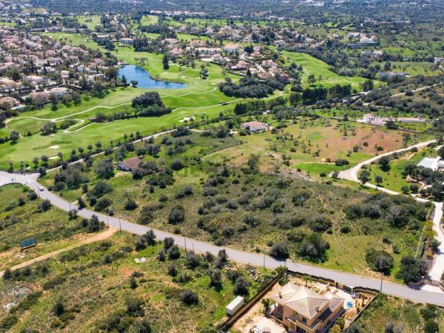 Terreno, Estômbar e Parchal