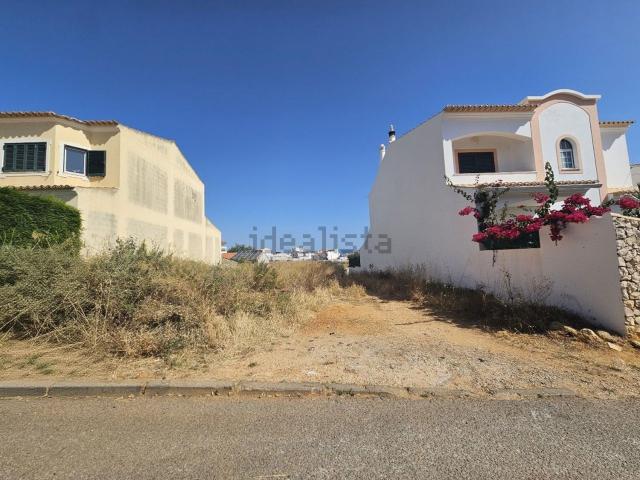 Terreno, Estômbar e Parchal