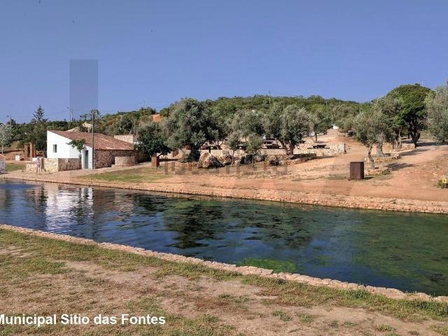 Terreno, Estômbar e Parchal
