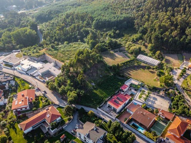 Terreno, Este São Pedro e São Mamede