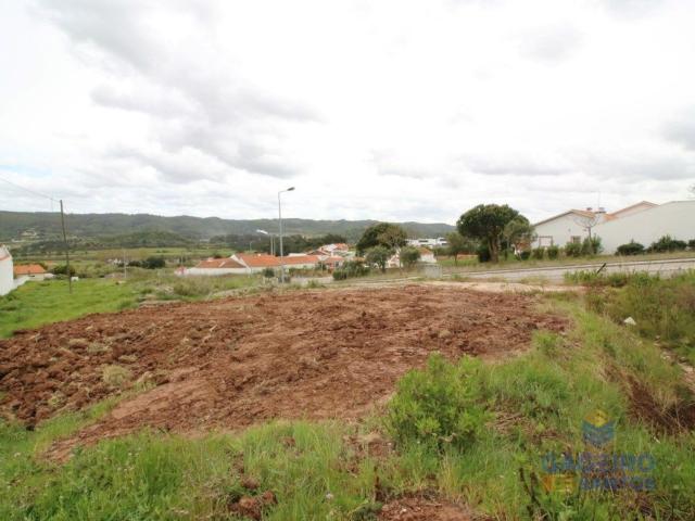 Terreno, Famalicão, Nazaré | BPI Expresso Imobiliário