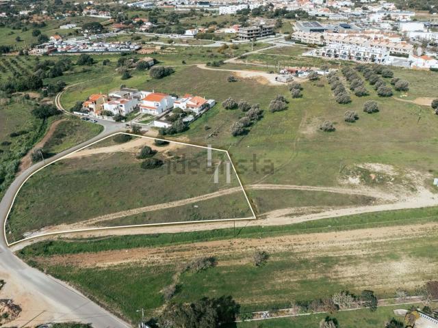 Terreno, Ferreiras
