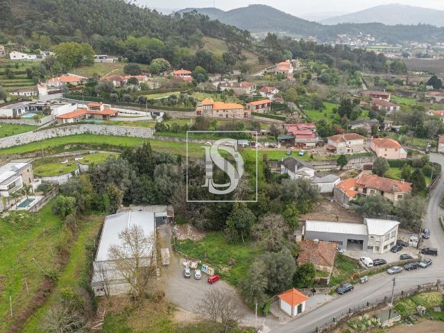Terreno, Rio de Moinhos