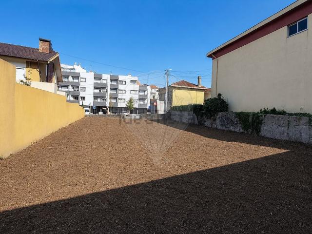 Terreno, Fiães