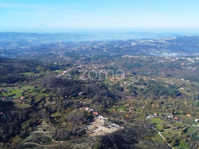 Terreno florestal com 4.2 hectares em Marco de Canaveses Porto
