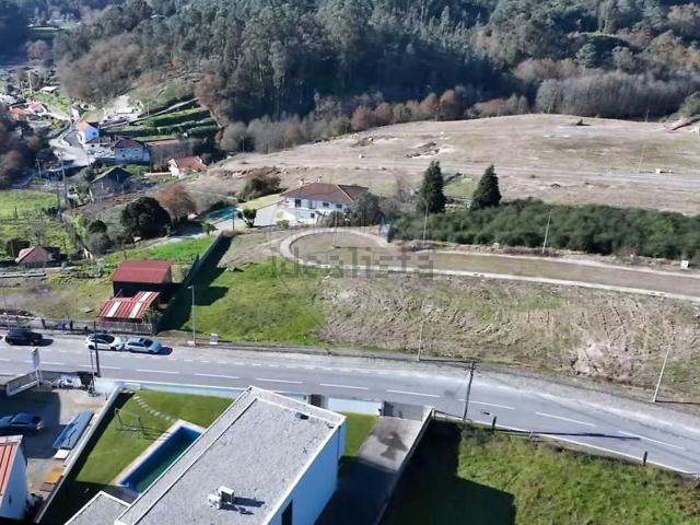 Terreno, Fonte Arcada e Oliveira