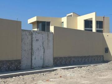 TERRENO EN VENTA FRENTE AL MAR MEJIA DEISY MARROQUIN