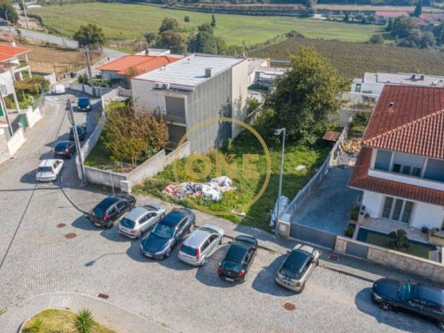 Terreno, Guisande e Oliveira São Pedro, Braga | BPI Expresso Imobiliário
