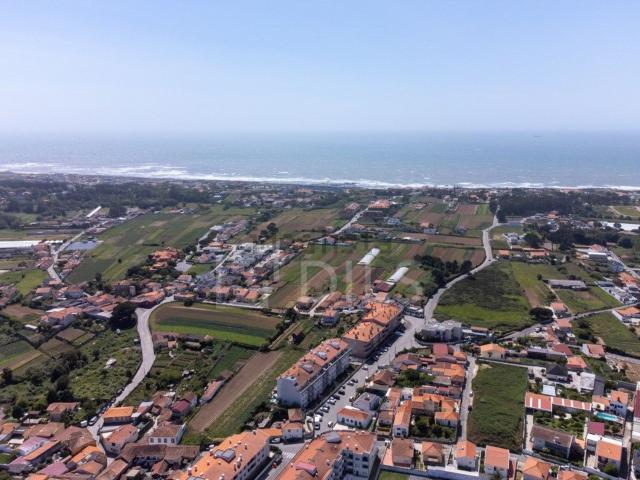 Terreno, Valadares