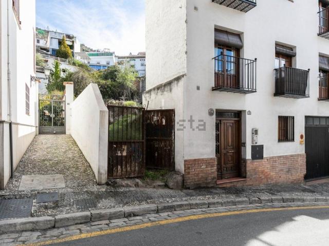 Terreno, Granada