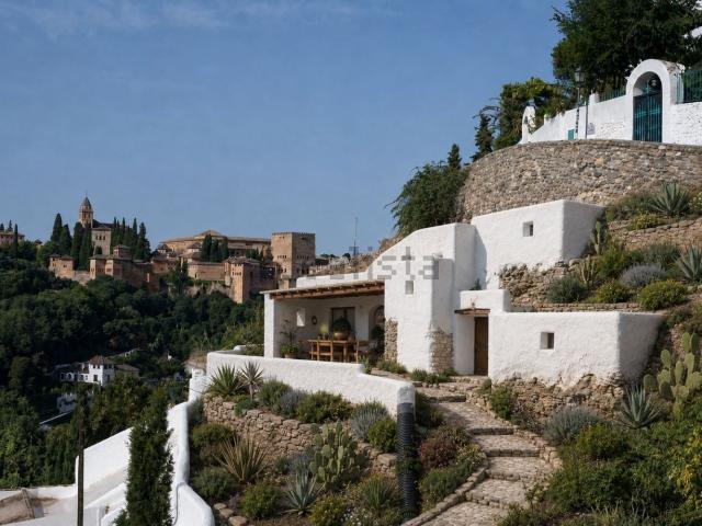 Terreno, Granada