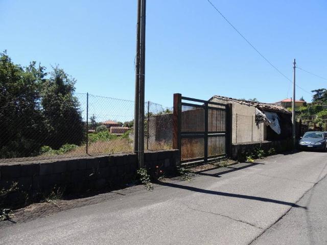 Terreno in affitto a Tremestieri Etneo CT
