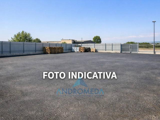 Terreno in affitto a Casoria NA