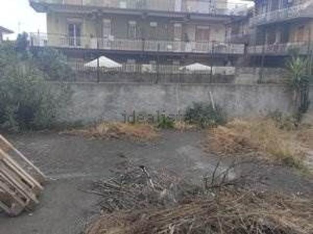 Terreno in affitto di 120 m² in Via dell&apos Alloro, 3