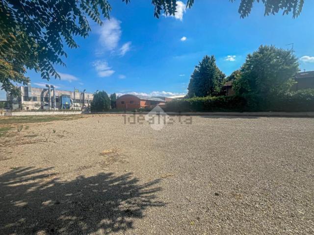 Terreno in affitto di 2260 m² in Via Masera di Sotto