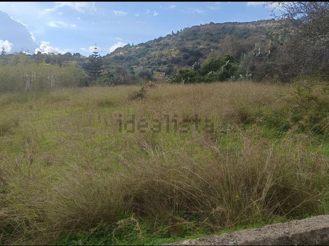 Terreno in affitto di 950 m² in Via pianogreca