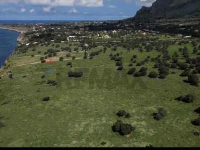 Terreno in vendita a Terrasini PA