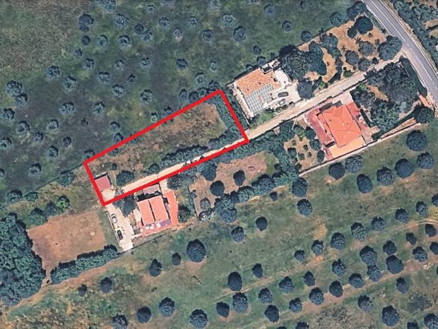 Terreno in vendita a Tortoreto TE