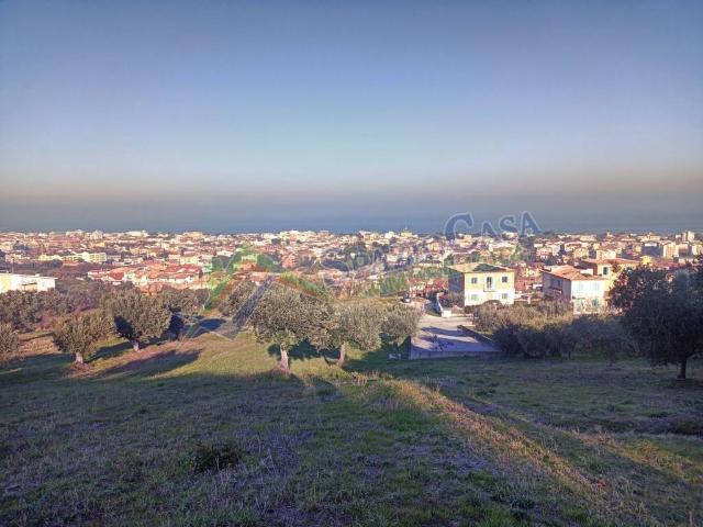 Terreno in vendita a Tortoreto TE