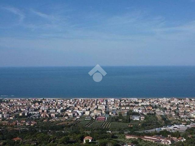 Terreno in vendita a Tortoreto TE