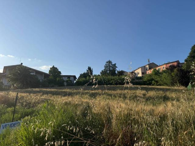 Terreno in vendita a Torano Nuovo TE