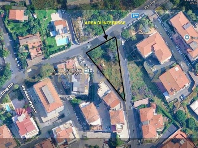 Terreno in vendita a Tremestieri Etneo CT