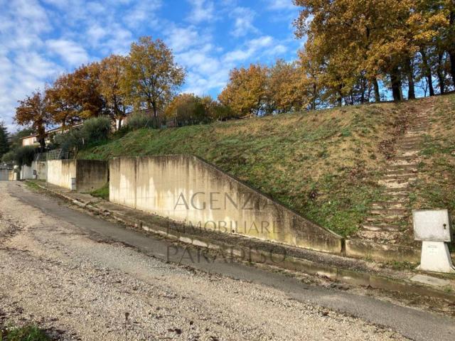 Terreno in vendita a Urbino PU