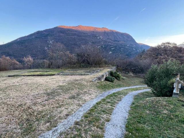Terreno in vendita a Vallelaghi TN