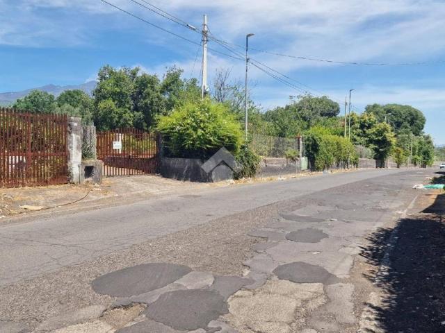 Terreno in vendita a Viagrande CT