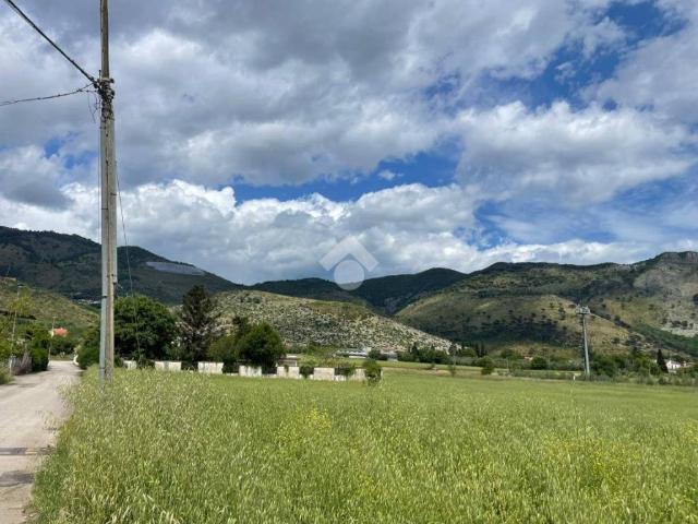 Terreno in vendita a Villa Santa Lucia FR