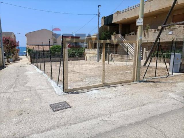 Terreno in vendita a Vittoria, Scoglitti