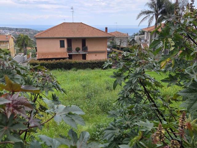 Terreno in vendita a Aci Catena CT