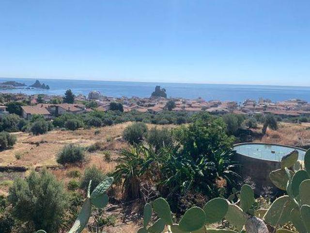 Terreno in vendita a Aci Castello CT