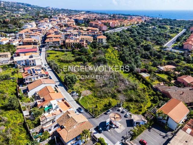 Terreno in vendita a Aci Castello CT