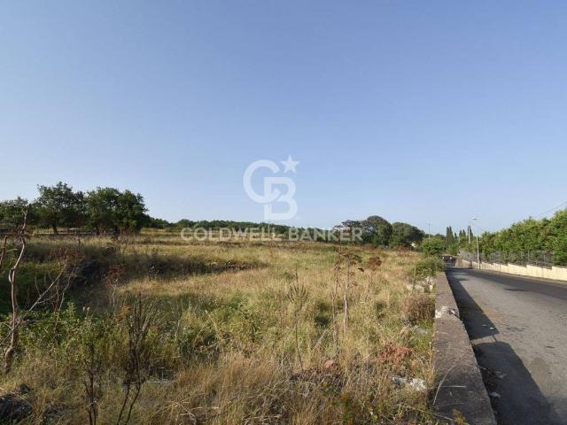 Terreno in vendita a Aci Sant'Antonio CT