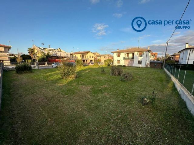 Terreno in vendita a Adria RO